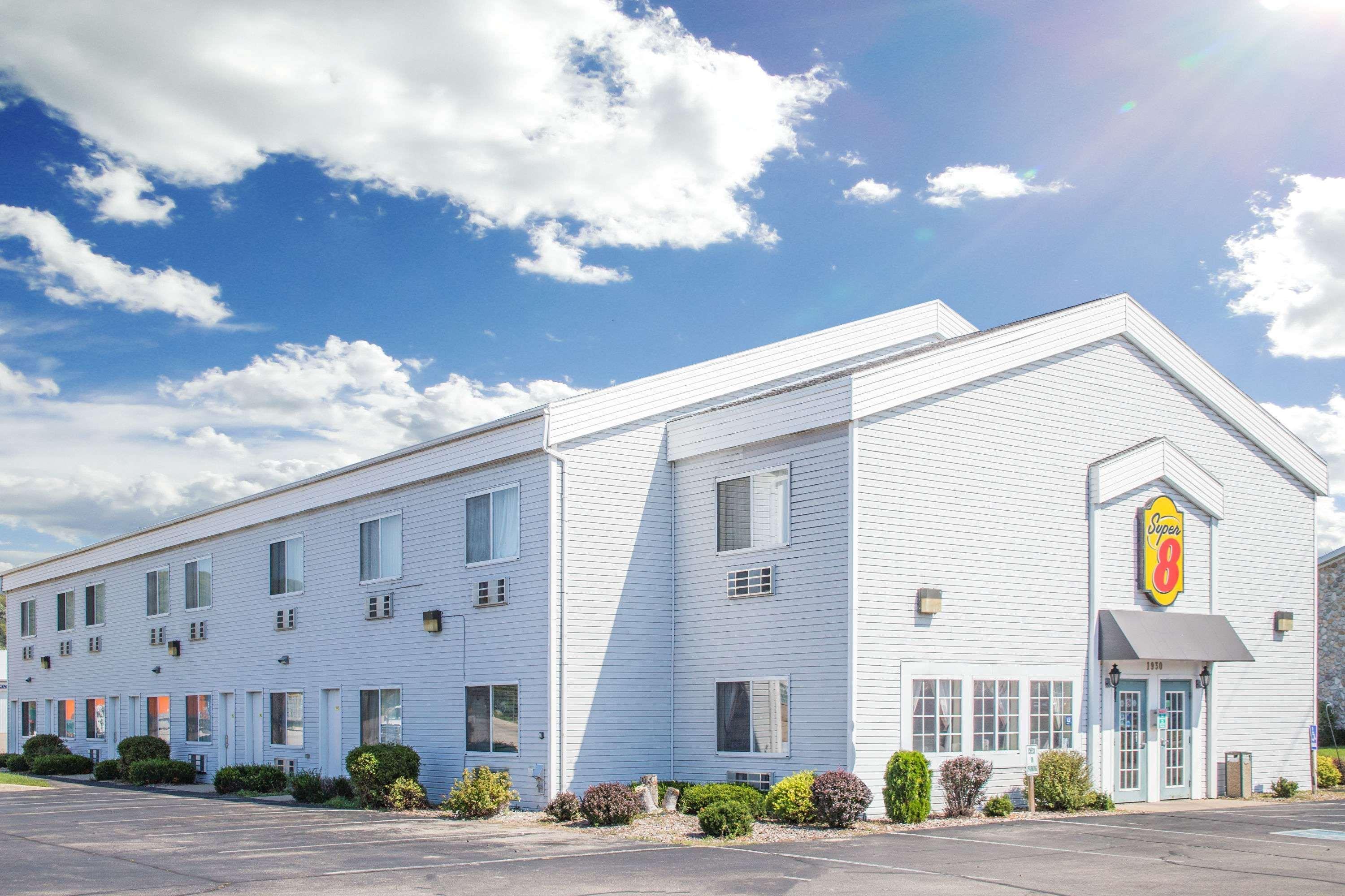 Hotel Super 8 By Wyndham Prairie Du Chien Exteriér fotografie