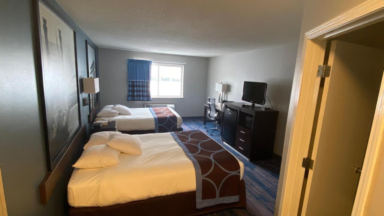 Hotel Super 8 By Wyndham Prairie Du Chien Exteriér fotografie